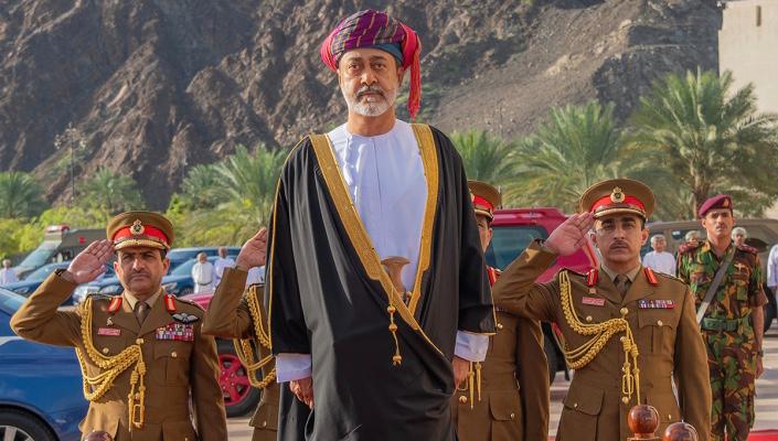 بالأرقام والتفاصيل: جلالة السلطان يُكمل 152 يومًا في “خدمة عمان”