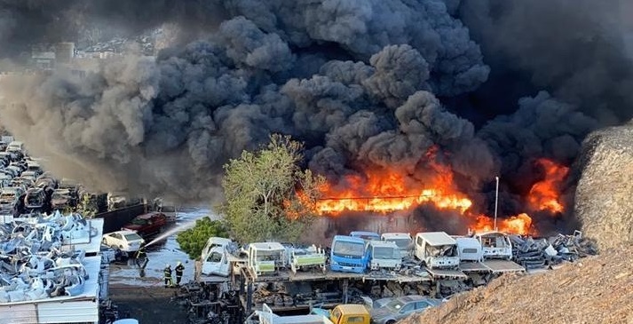 مسؤول في “الدفاع المدني” يوضح أسباب الحرائق بالمنشآت الصناعية