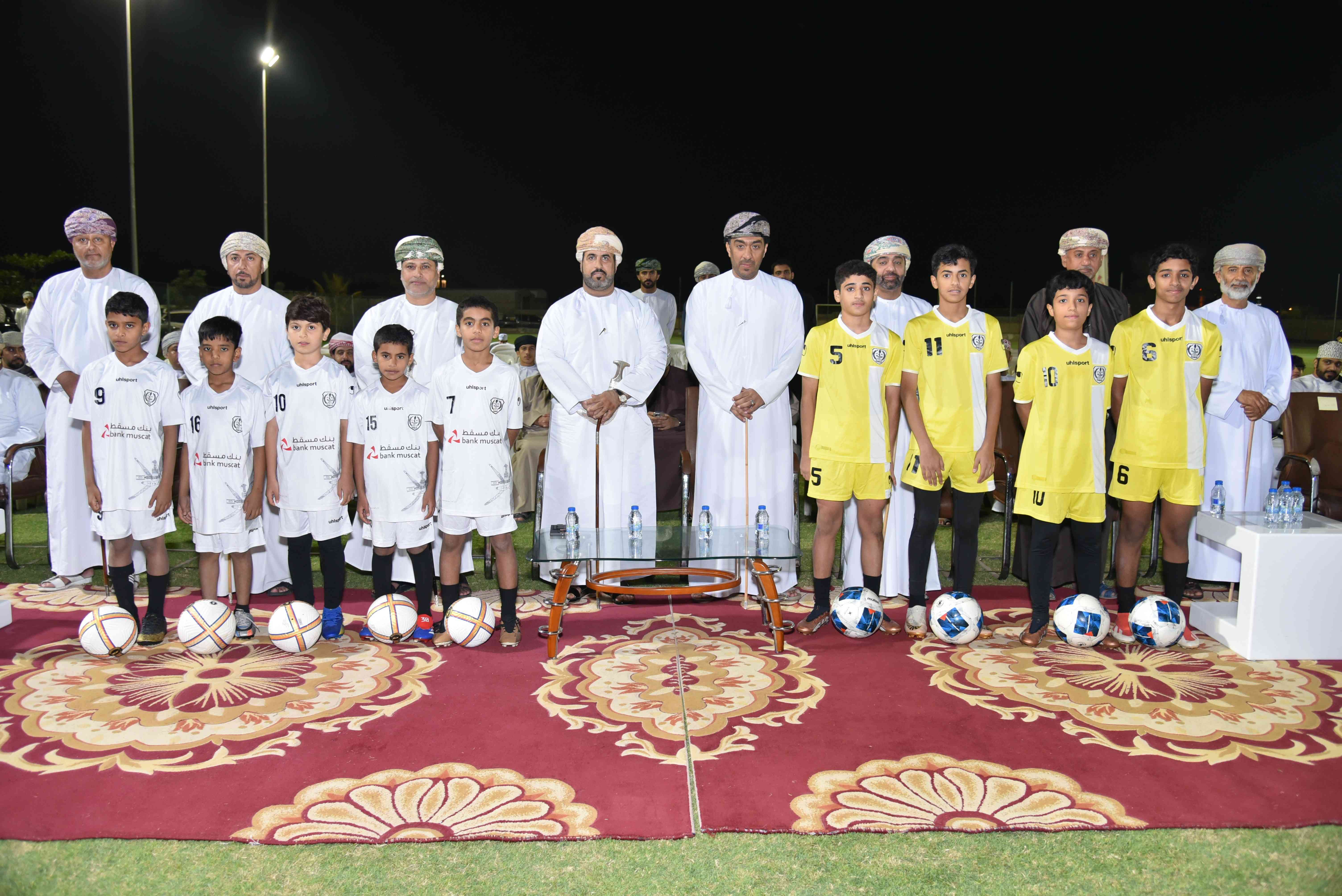 إدارة فريق الكفاح الرياضي بصحار تشيد بدور وأهمية برنامج ”الملاعب الخضراء“