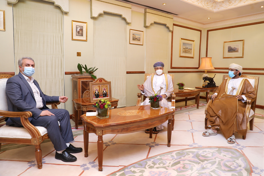 السيد بدر يستقبل وزيرًا إيرانيًا