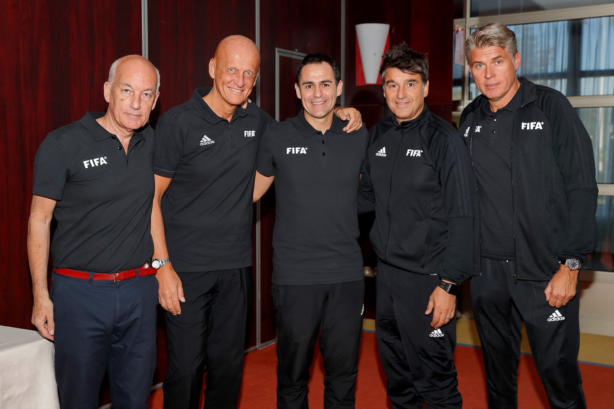 الفيفا ينظم أول دورة تدريبية حول تقنية حكم الفيديو