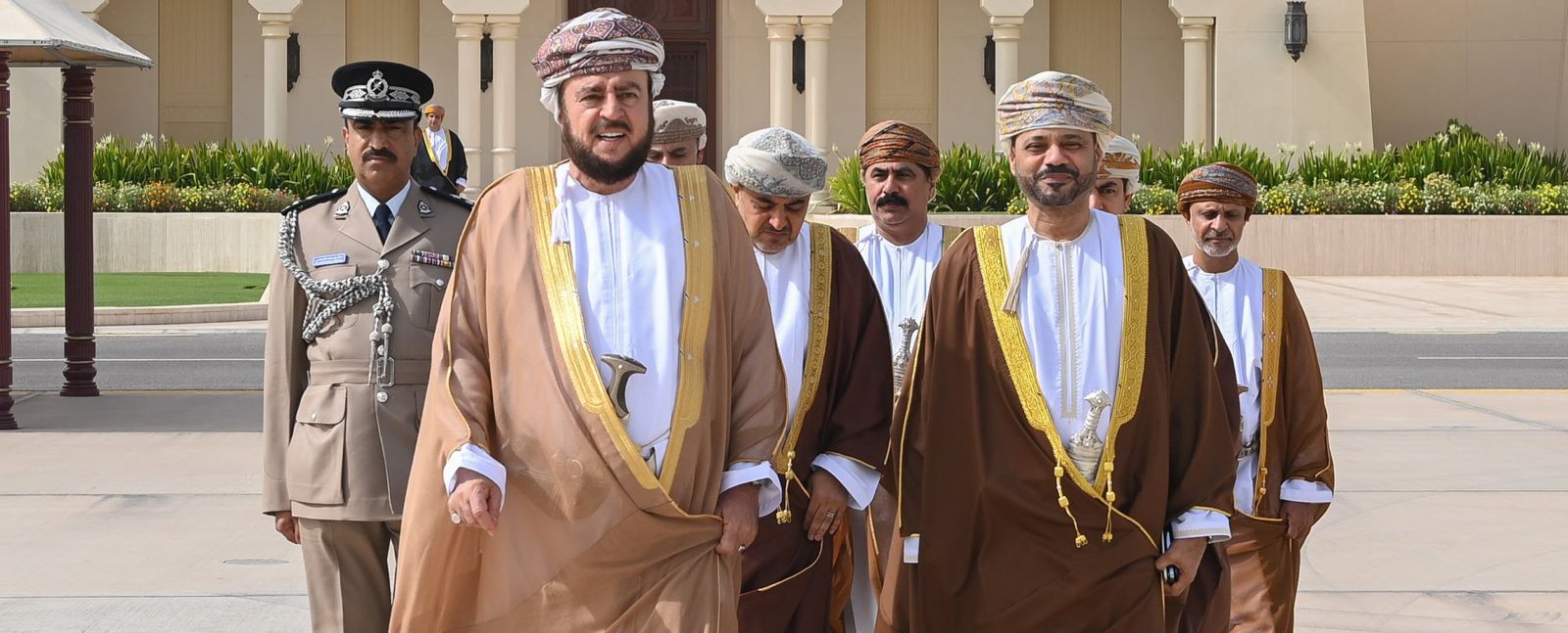 سمو السيد أسعد يتوجه إلى السعودية؛ تعرف على المرافقين لسموّه