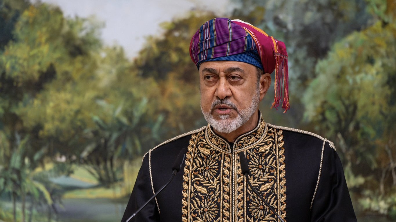 “سنصبح مركزًا إقليميًّا لصناعات الهيدروجين الأخضر”: إليكم أبرز ما جاء في كلمة جلالة السلطان بسنغافورة