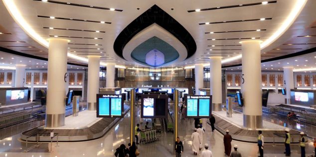 السلطنة تعلن عن إجراءات جديدة للقادمين إليها