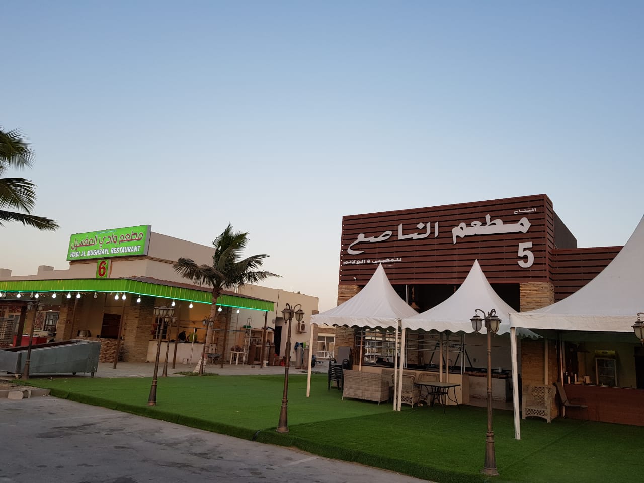 إخطار بإخلاء أكشاك المضابي في إتين والدهاريز.. و”بلدي صلالة” سيعقد اجتماعًا طارئًا