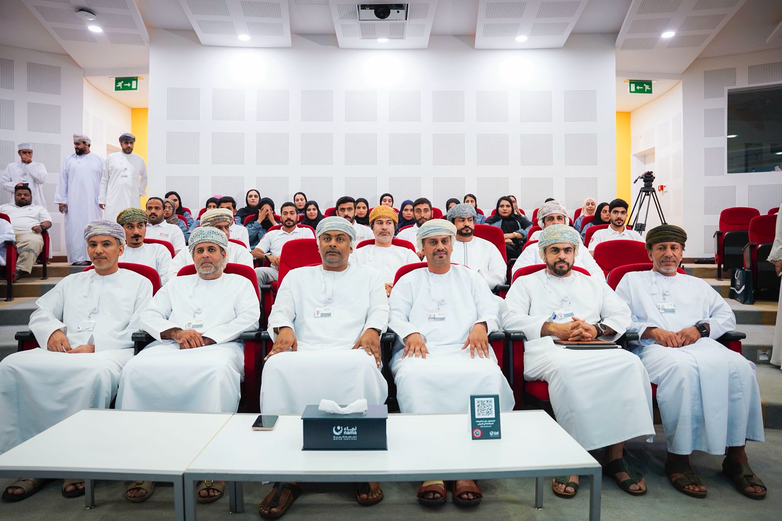 تمكينًا للشباب العماني: نماء لخدمات المياه توظف أكثر من 800 باحث عن عمل