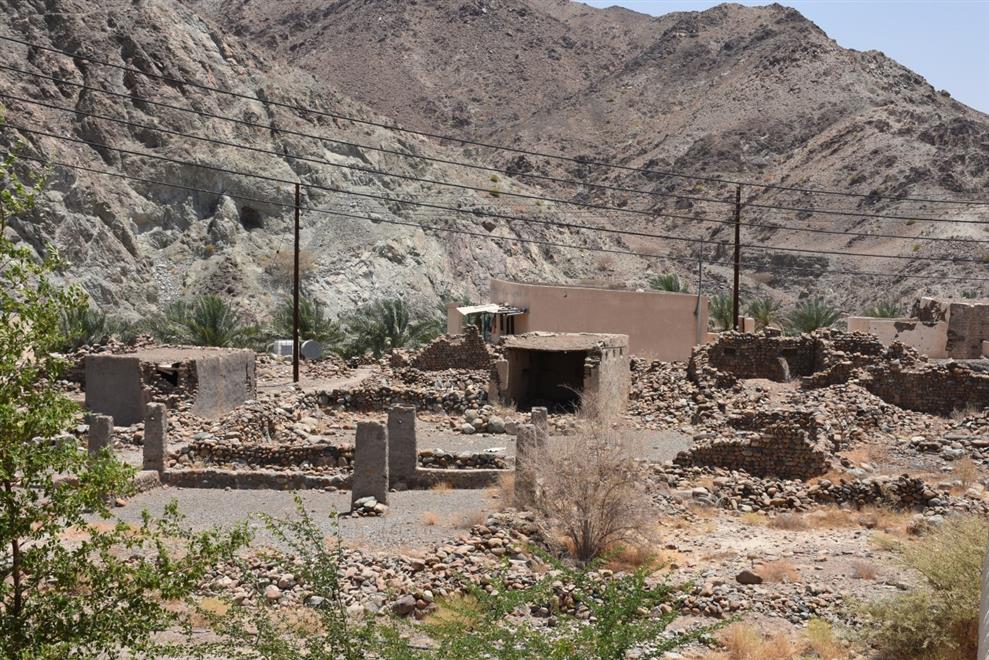 “حيل الأشخريين” شاهدٌ تاريخي للعمارة العمانية