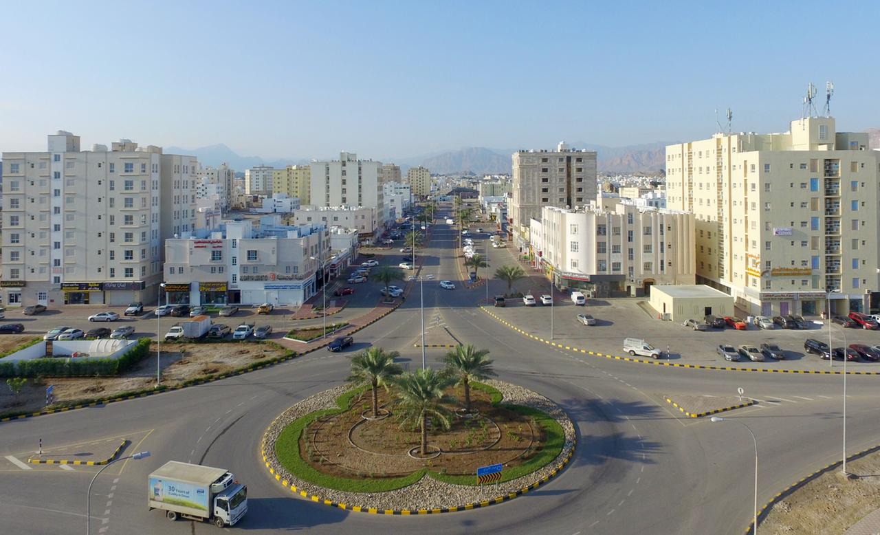 والي العامرات يوضح حول المشروعات الجديدة فيها 