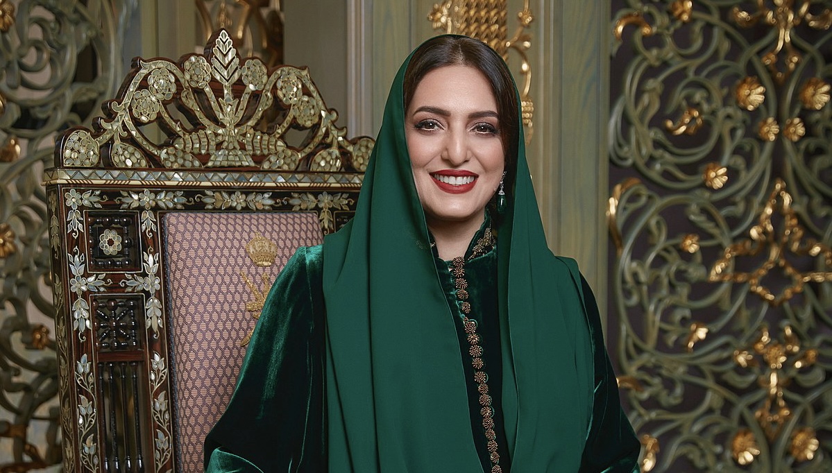 السيدة الجليلة “تفك كربة” عدد من المحبوسين