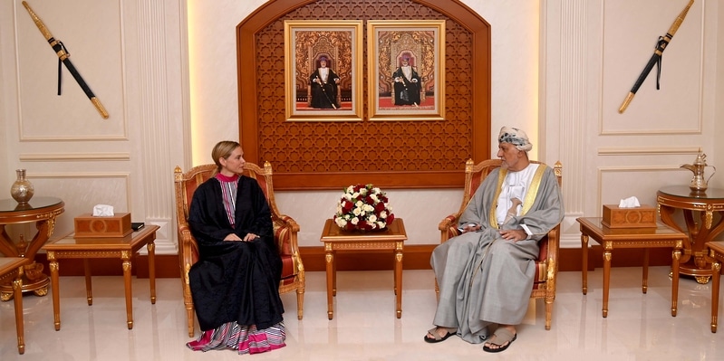 بتكليف سامٍ، سمو السيد شهاب بن طارق يودع السفيرة الفرنسية