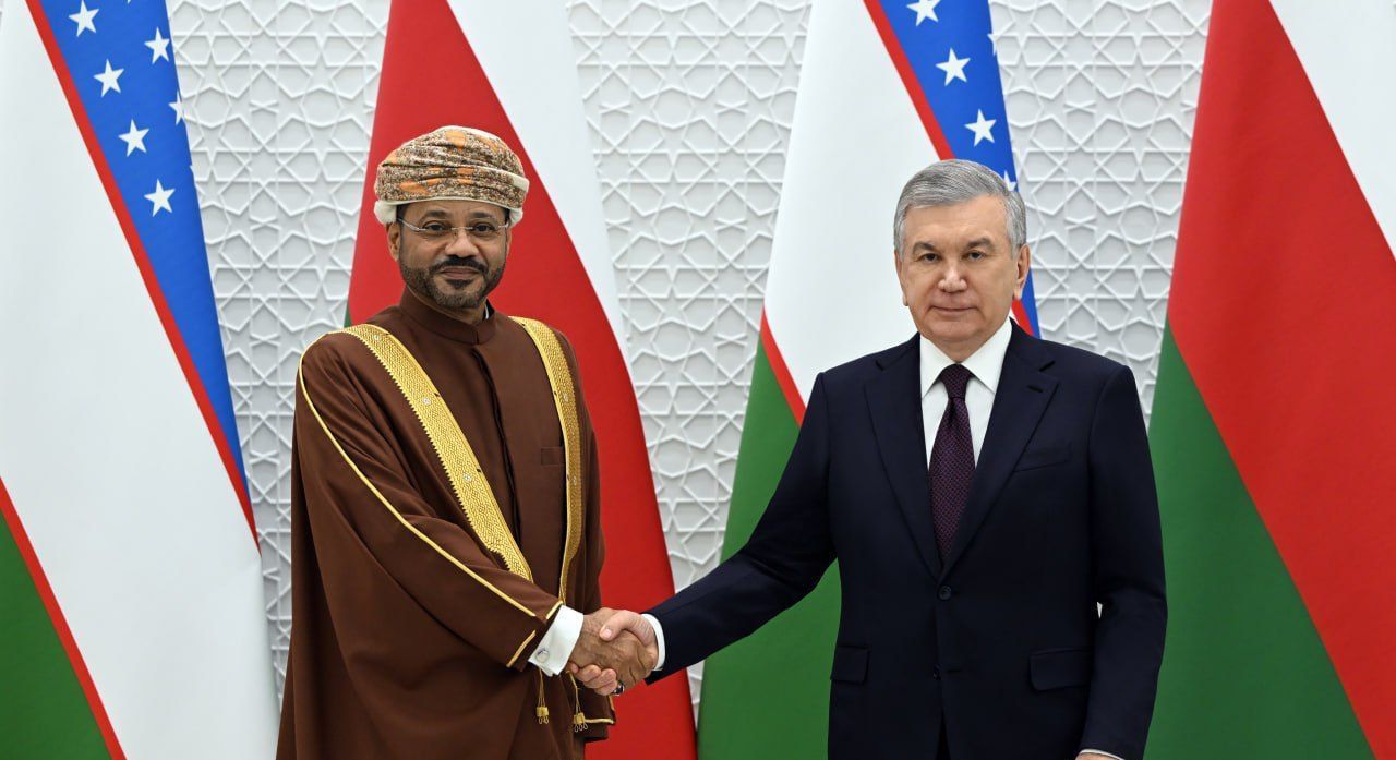 جلالة السُّلطان هيثم بن طارق المُعظّم  يبعث رسالة خطيّة إلى رئيس جمهورية ⁧‫أوزبكستان‬⁩ 