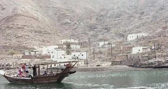 زلزال يبعد عن دبا 26 كم