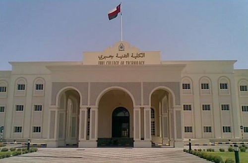 وسم “كلنا محمد الشماخي” يشهد تفاعلًا ملحوظًا.. ومطالبات بتدخل الجهات المختصة