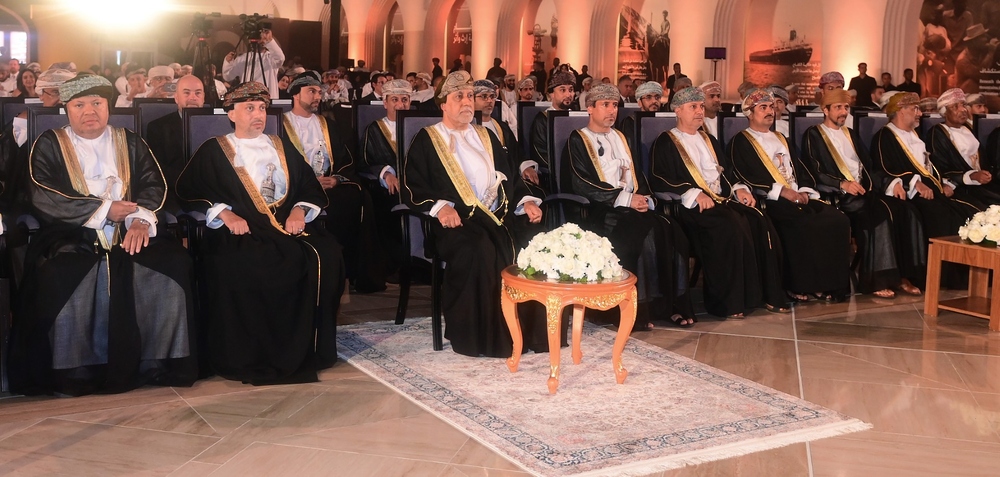 احتفاء بـ 100 عام على اكتشاف النفط، والعوفي يسرد الإنجازات بالأرقام