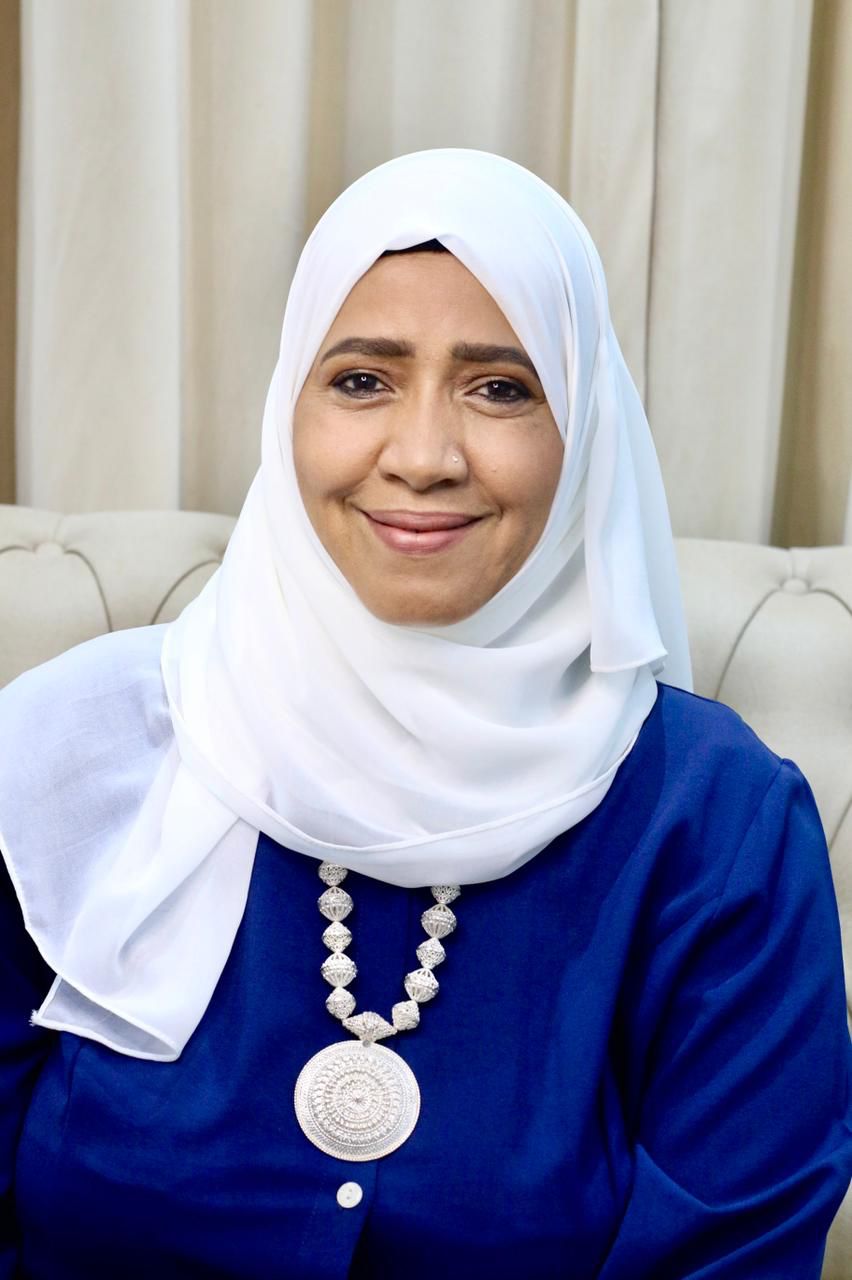 للمسنين المقعدين: هناك مبادرة خيرية لنقلهم من مكان إلى آخر