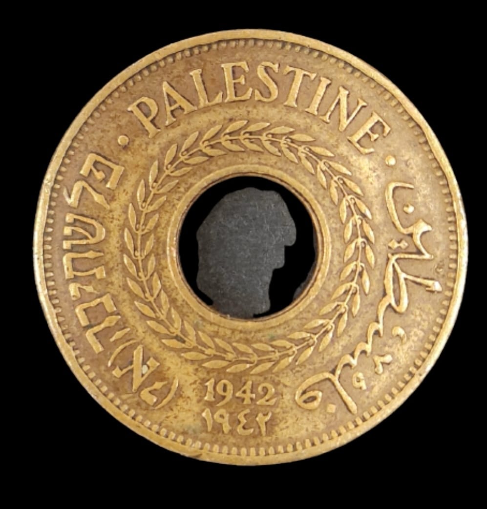 بالصور: مقتنيات فريدة عن فلسطين في متحف لمواطن عماني