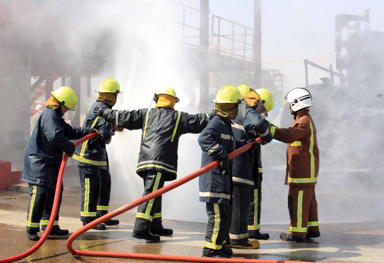 ما دور النقابات العمالية في تحقيق السلامة والصحة للعاملين؟