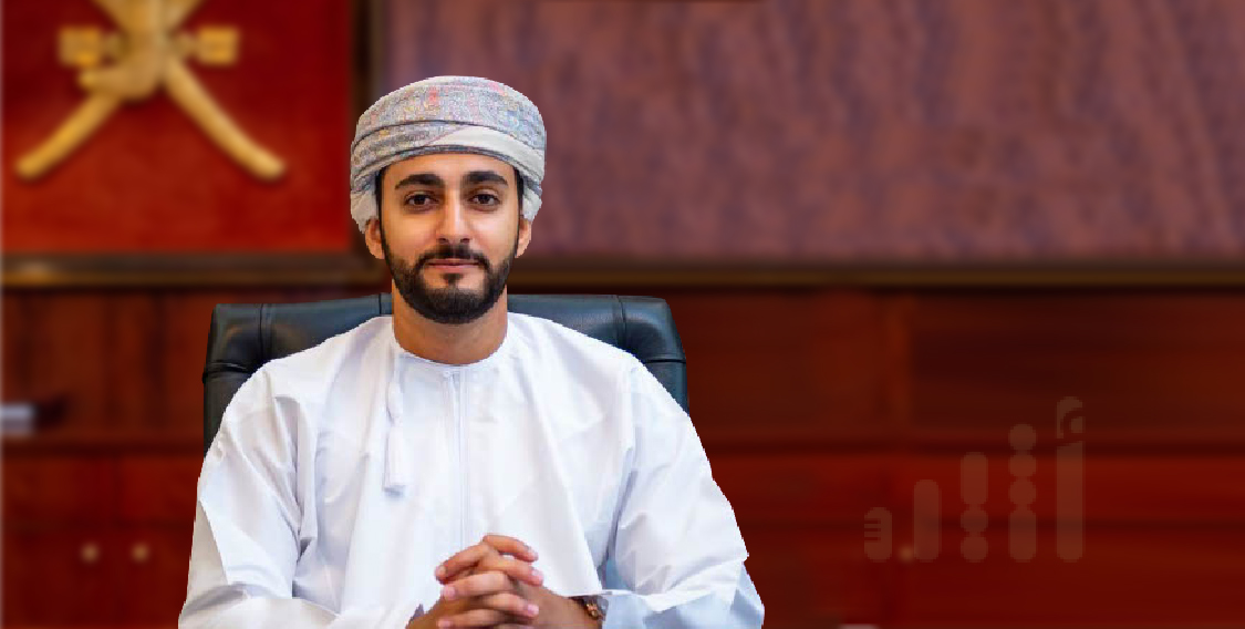 سمو السيد ذي يزن يهنئ المرأة العمانية