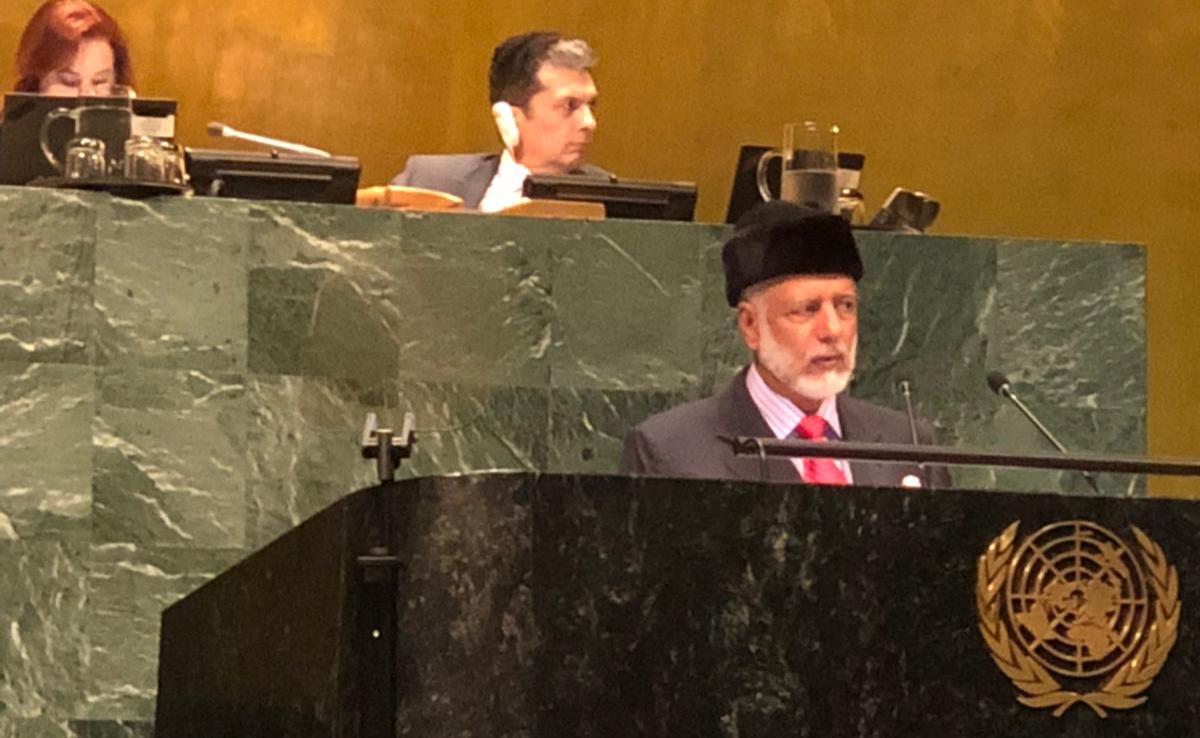 مقال لموقع إخباري عربي: بن علوي يعيد إعراب الجملة الدولية بوضوح