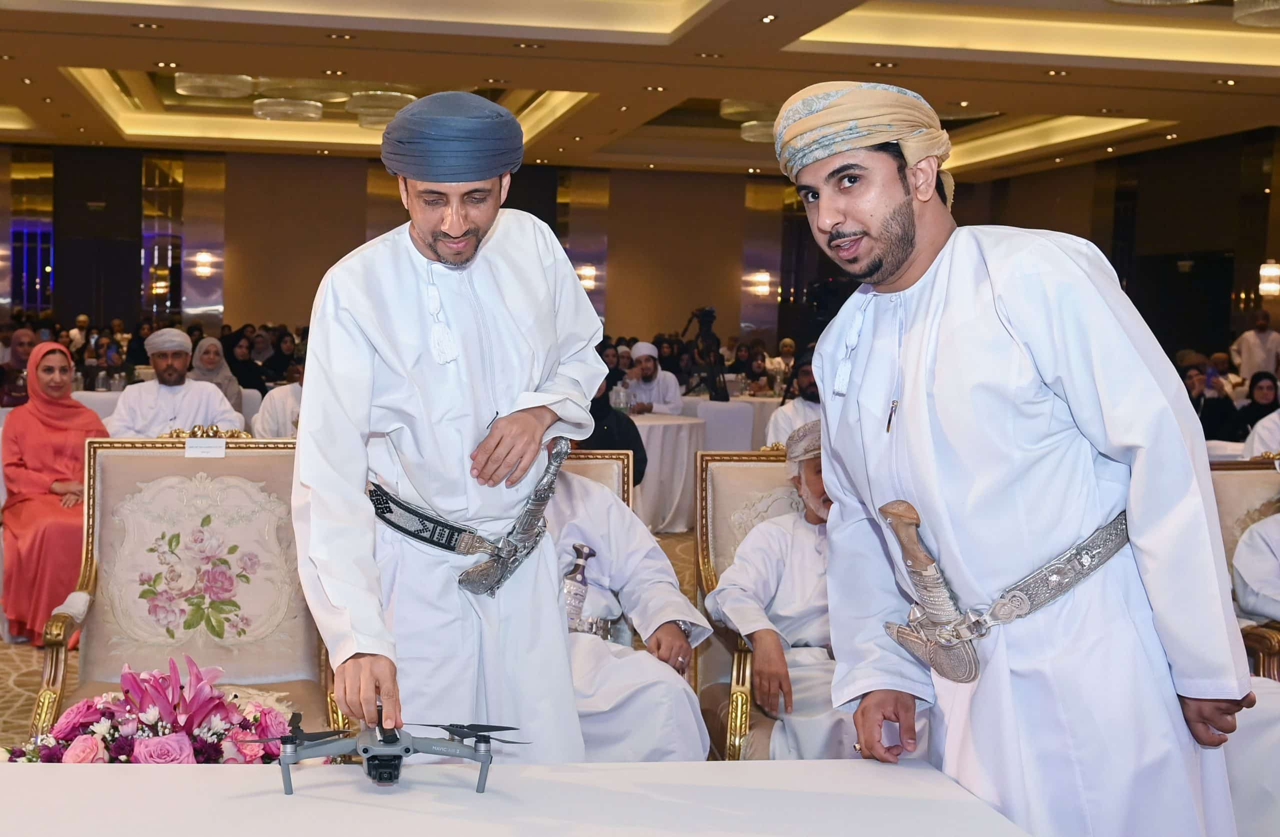 وزارة العمل تطلق مؤتمرًا يستهدف بناء الكفاءات والقدرات الوطنية