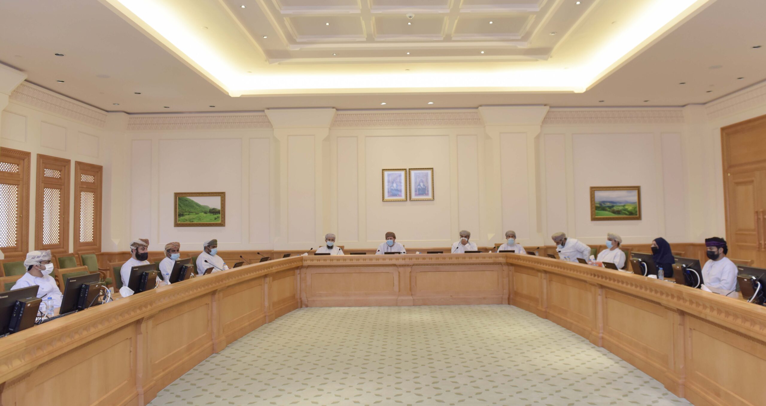 ملاك مدارس خاصة يُقدمون عرضًا في الشورى