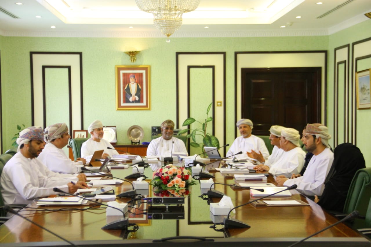 إلغاء ترخيص بنك أبوظبي الأول من مزاولة العمل في مجال الأوراق المالية بالسلطنة