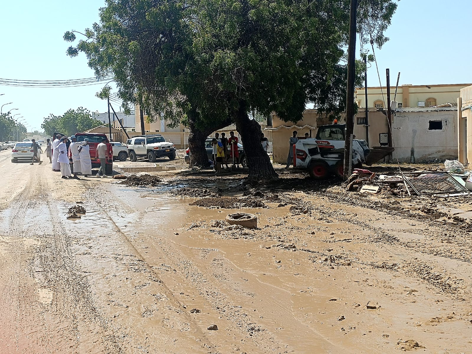 “منخفض المطير” وتحديات ما بعده: تعاون مجتمعي للتغلب على الأضرار