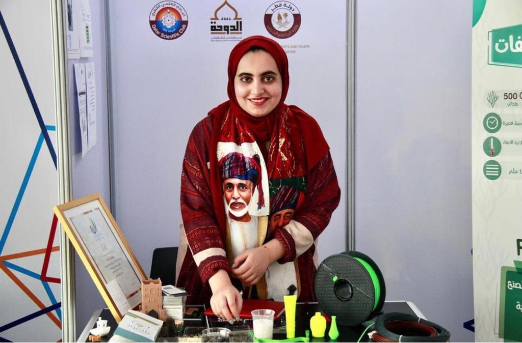 بفكرة عمانية: بلاستيك من الطحالب البحرية