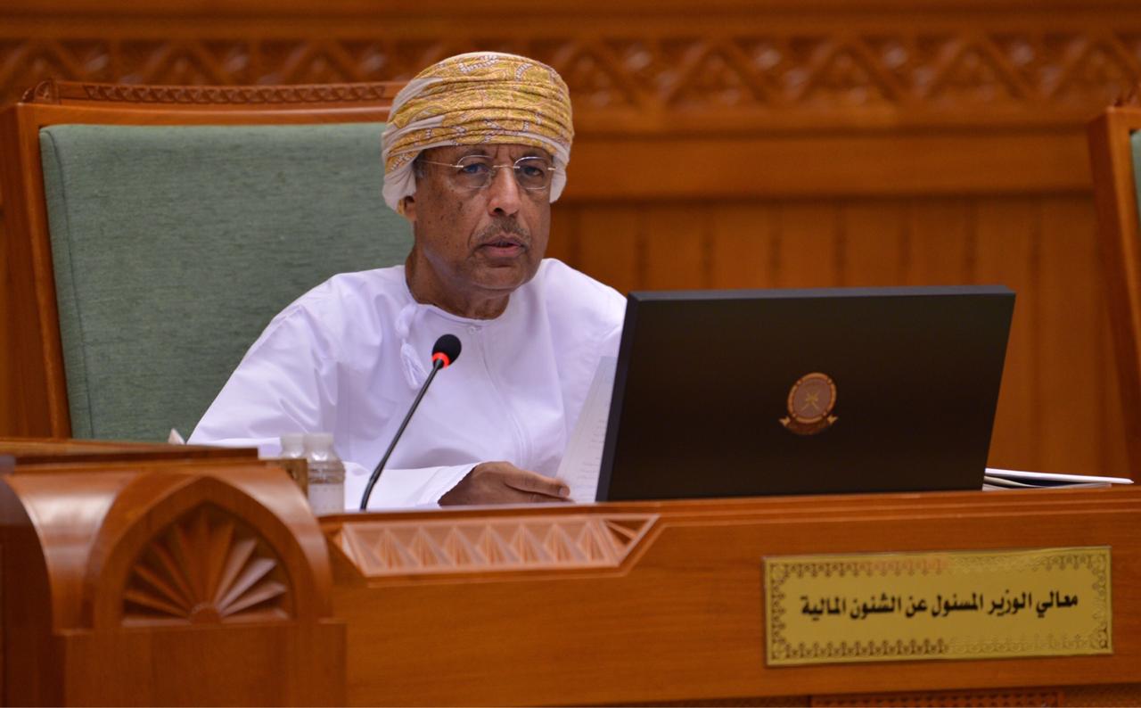 البلوشي أمام الشورى: أزمة النفط لا تزال تلقي بظلالها