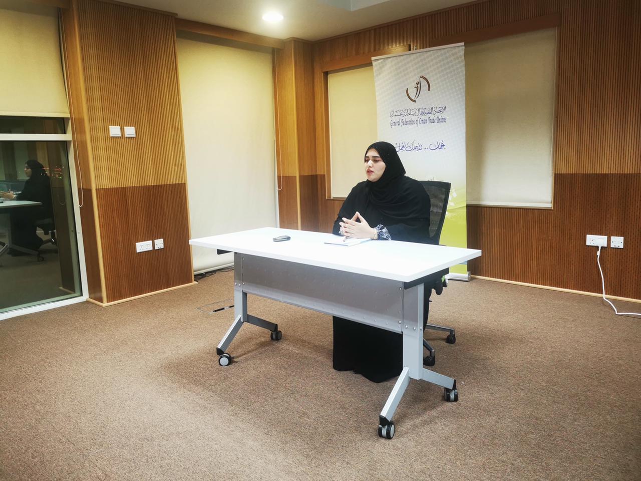 الكشف عن عدد العضوات النقابيات في لجان المرأة بالسلطنة