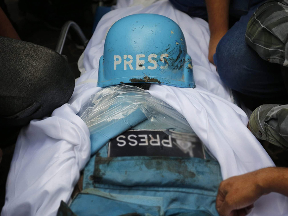لإسكات الحقيقة: أكثر من 270 صحفيًا فلسطينيًا استشهدوا منذ بدء العدوان