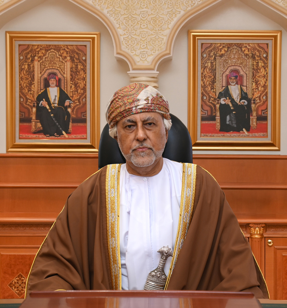 نيابةً عن جلالته.. سمو السيد نائب رئيس الوزراء لشؤون الدفاع يترأس وفد سلطنة عُمان في القمة العربية الإسلامية بالدوحة
