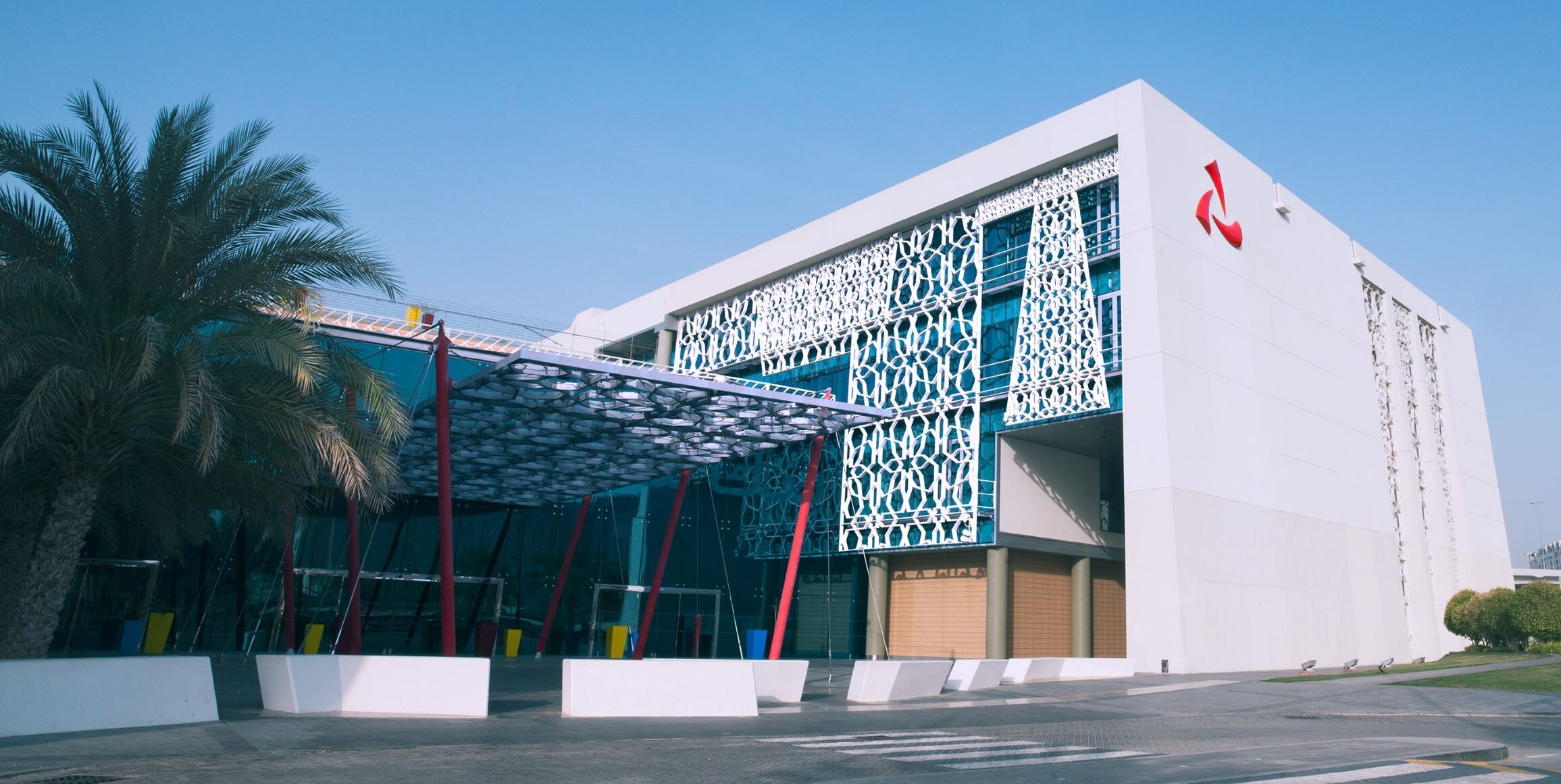 بنك مسقط يقدِّم خطط تأمين مميزة للسيارات