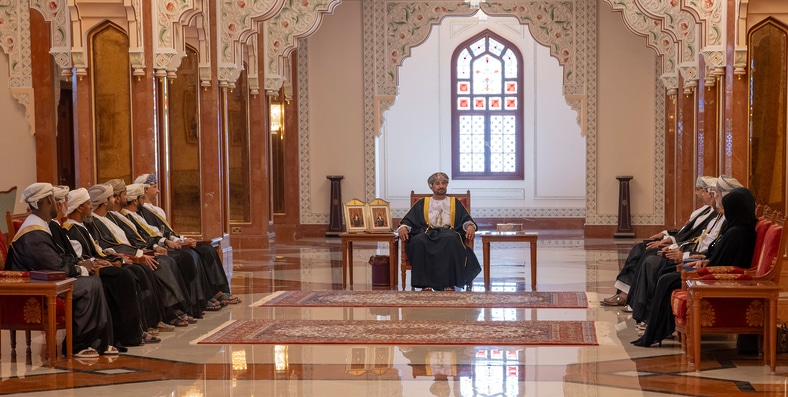 منحوا وسام الإشادة السلطانية، فكيف عبروا عن فرحتهم؟