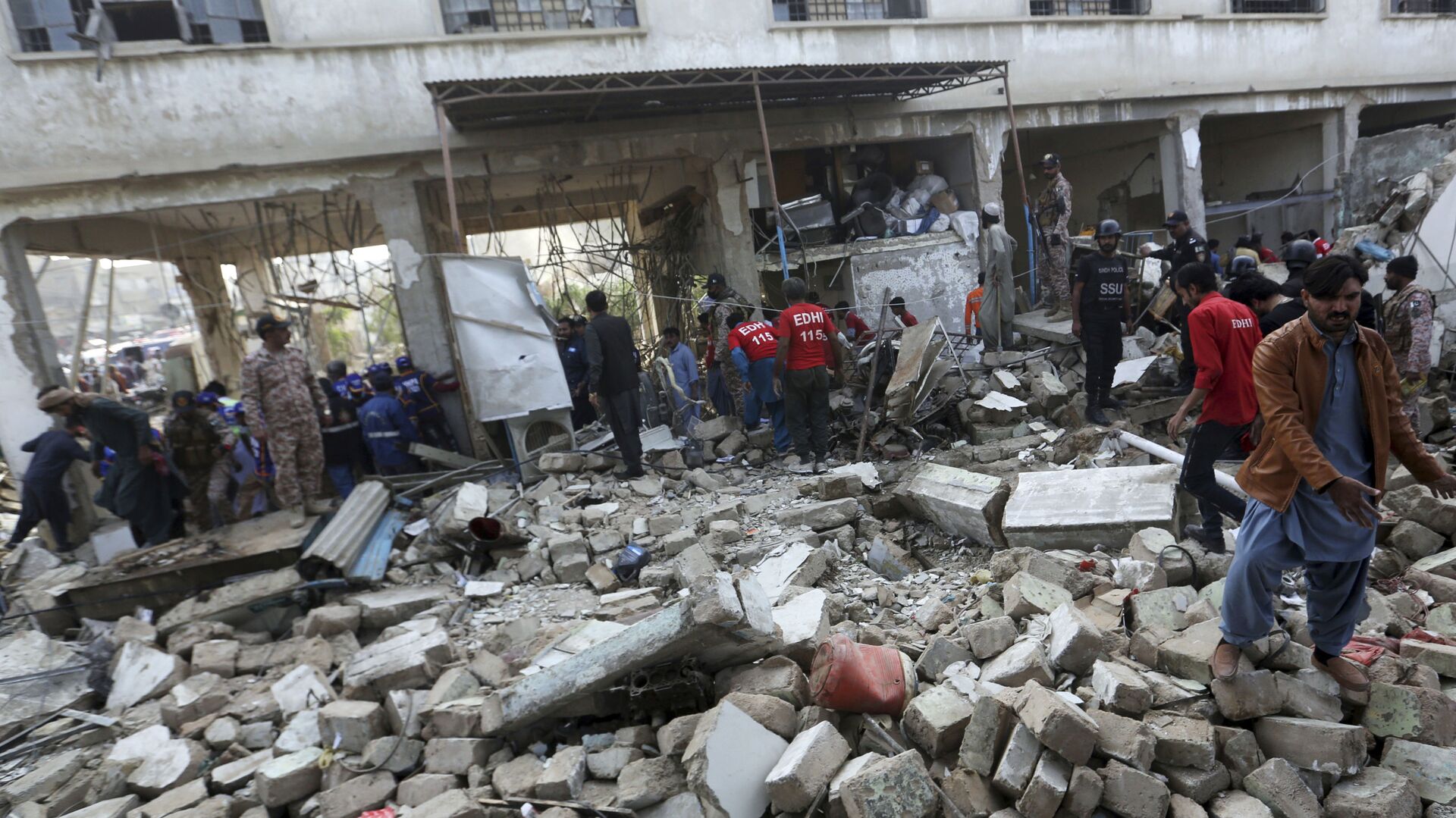 سلطنة عمان تُعزي باكستان