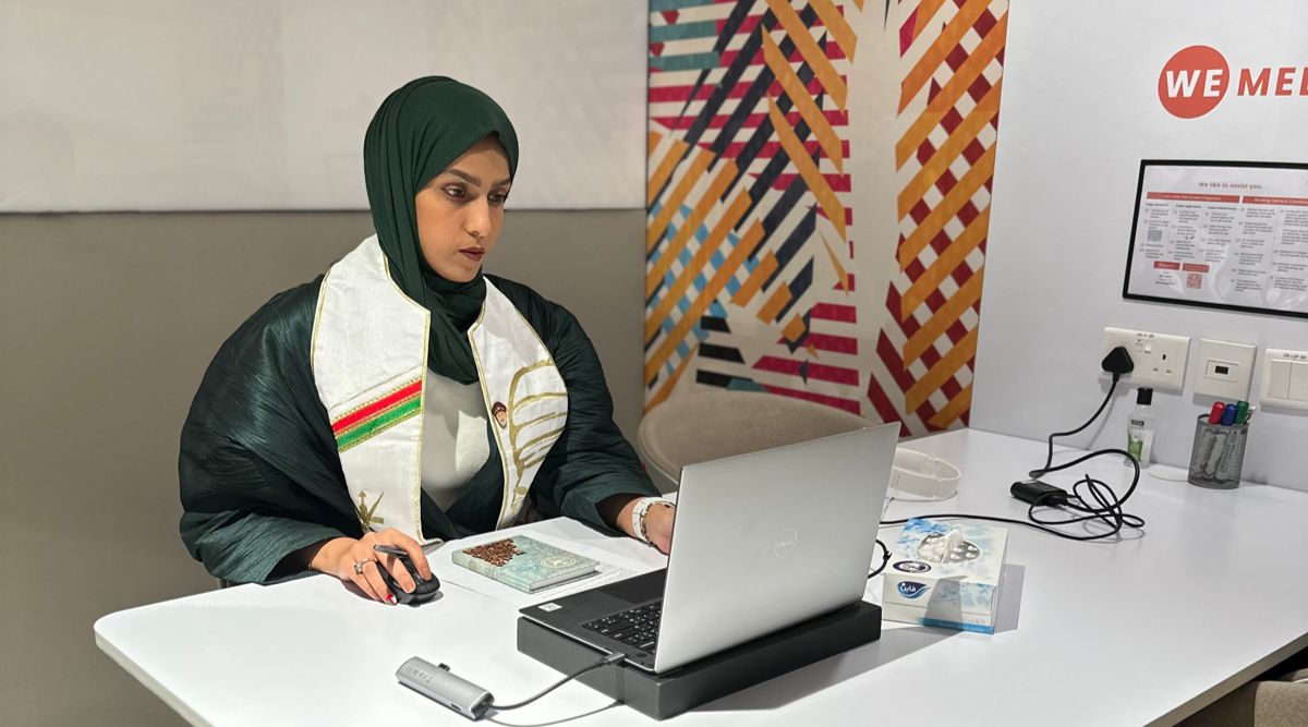 بدراسة على مطاعم في مسقط: باحثة عمانية تنال تكريما في مؤتمر بباريس