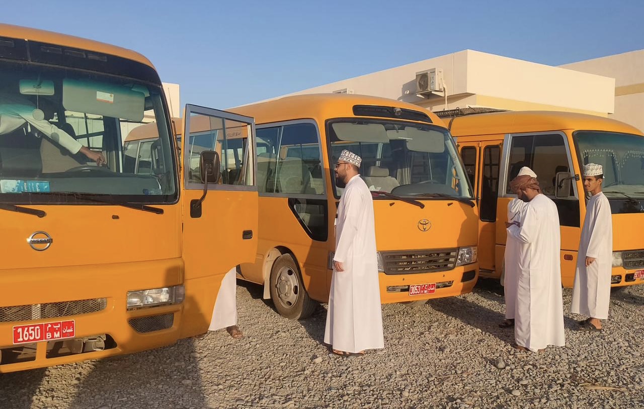 حملة تفتيشية تكشف مخالفات في  حافلات للنقل المدرسي