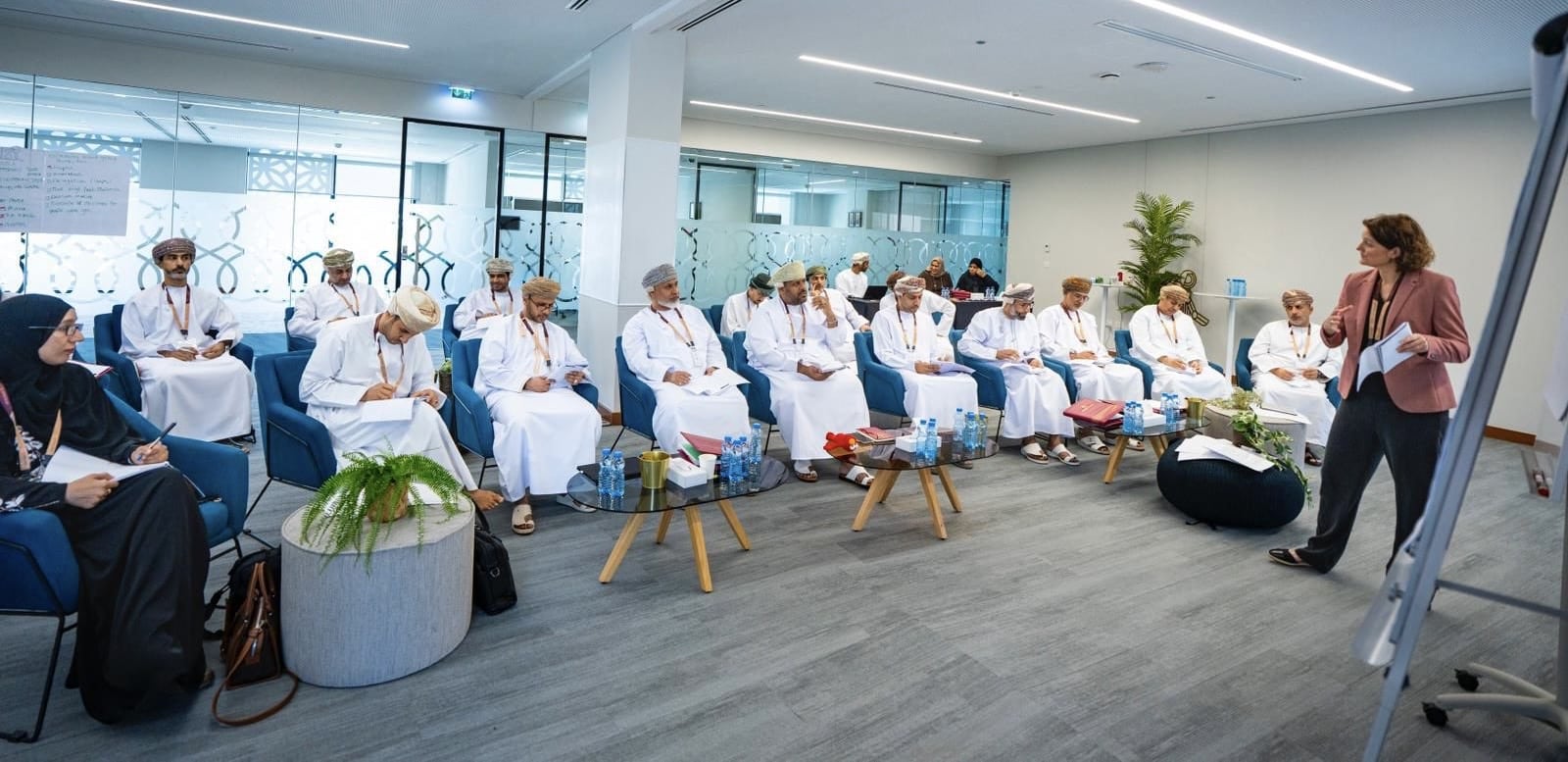 الأكاديمية السلطانية للإدارة تواصل تمكين القيادات الوطنية من صياغة السياسات العامة والاستراتيجيات وتنفيذها