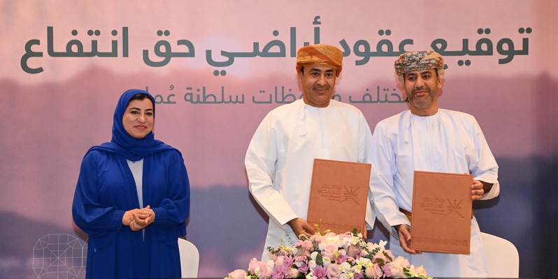 توقيع عقود انتفاع بأكثر من 6 ملايين ريال، إليك الولايات التي ستشملها