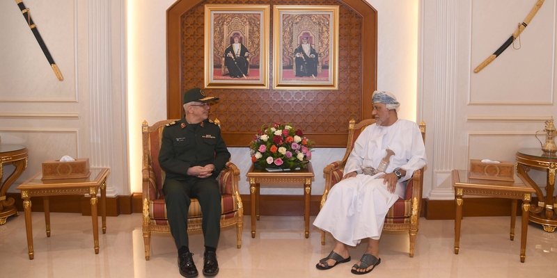 سمو السيد شهاب يستقبل مسؤولًا عسكريًا إيرانيًا