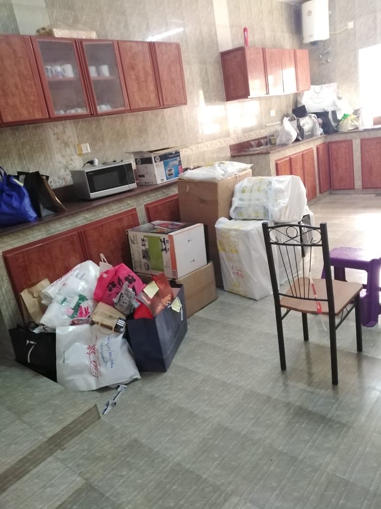 بالصور: مداهمة منزلين في السيب