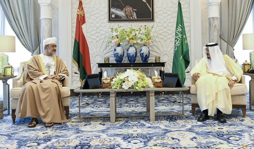 جلالة السلطان يهنئ الملك سلمان