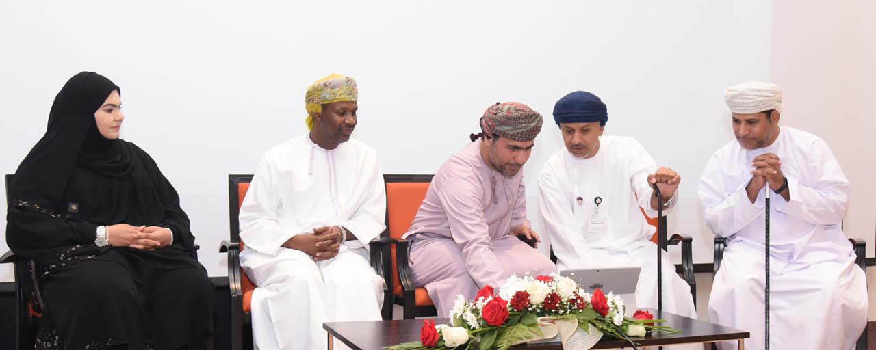 بنك مسقط ينظم لقاءً خاصًا مع زبائنه في صحار ويجري السحب الشهري لجوائز أصالة والجوهر