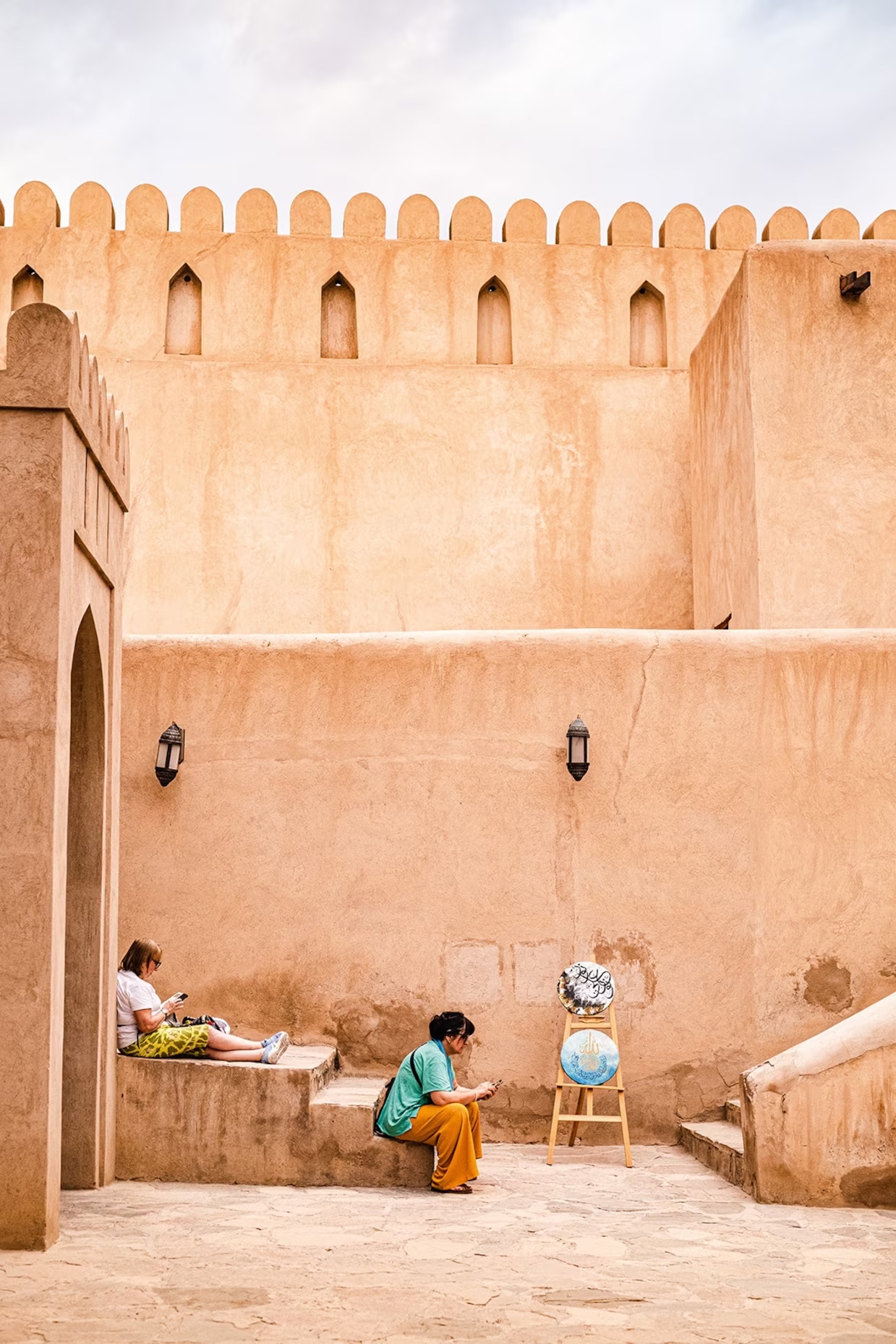 ناشيونال جيوغرافيك الأمريكية تنشر تقريرًا مصورًا عن المعالم السياحية بالداخلية