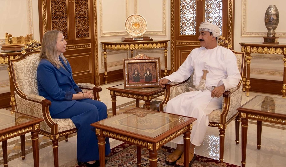 وزيرُ المكتب السُّلطاني يودّع سفيرة مملكة هولندا