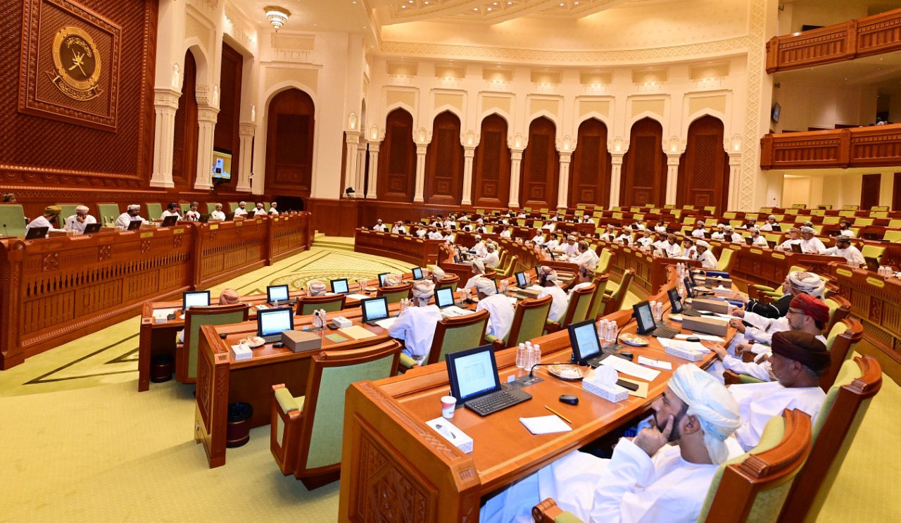 السعدي والندابي يوضحان حول قانون مجلس عُمان الحالي