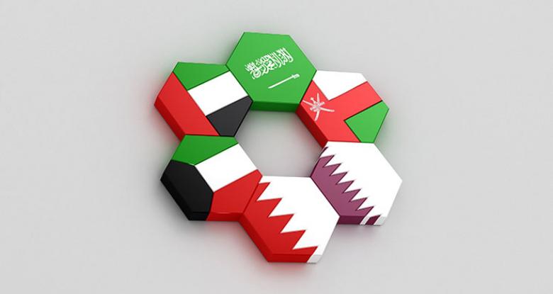 د.عبدالله باحجاج يكتب: “تبًّا” للسياسة ، و”تبًّا” للمثقفين؛ خليجنا واحد، فلا تمزقوا روابطه