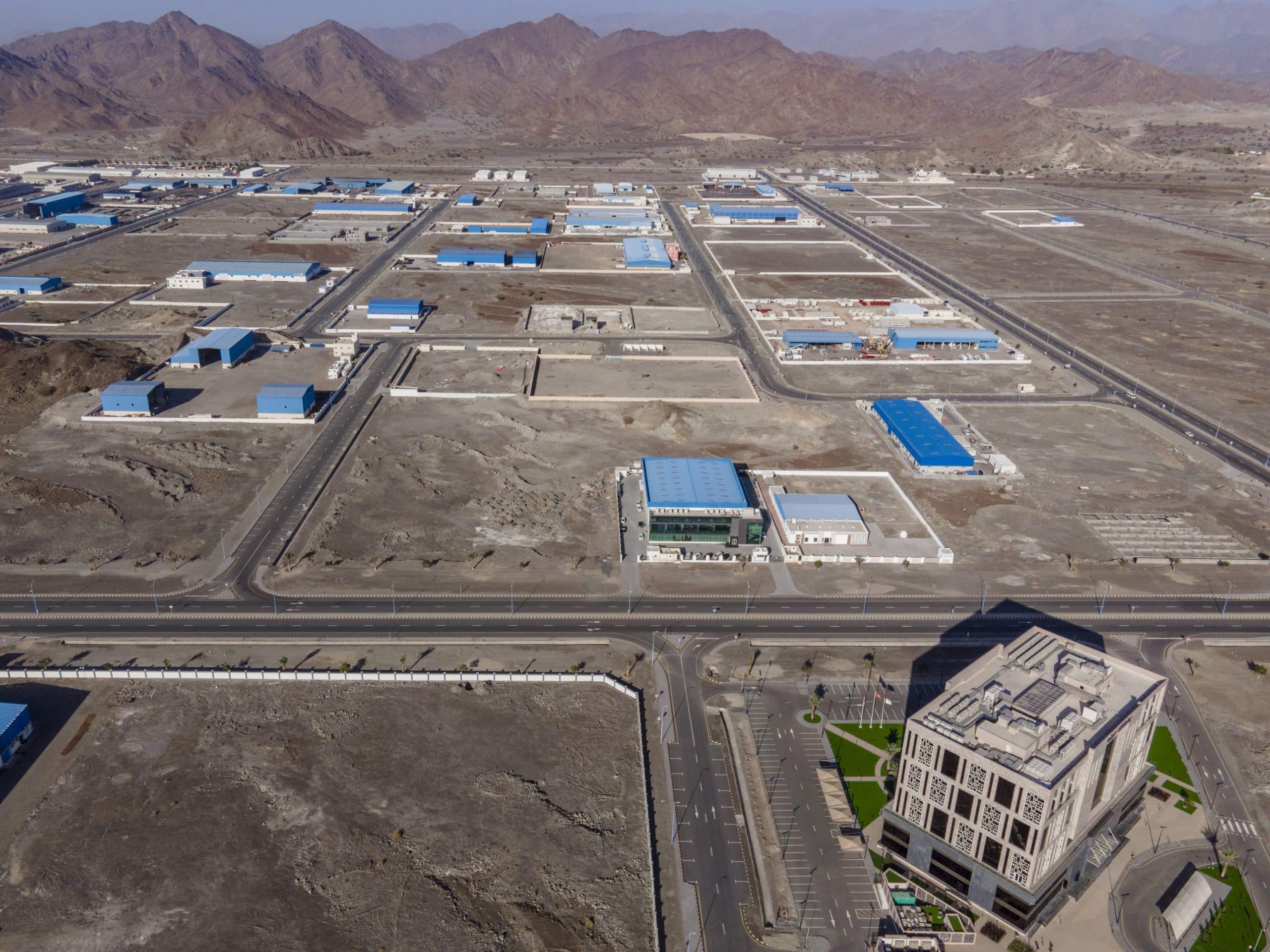 بأكثر من 13 مليون ريال عماني، مشروع لصنع المستحضرات الصيدلانية في سمائل