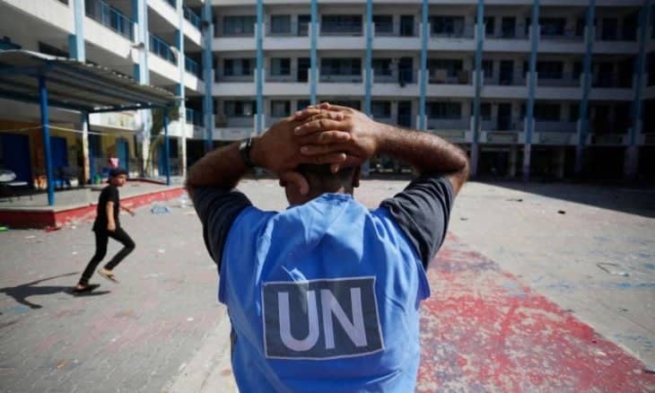 تهديد جديد للعمل الإنساني: 10 دول تُعلّق تمويلها لـ “الأونروا” في غزة