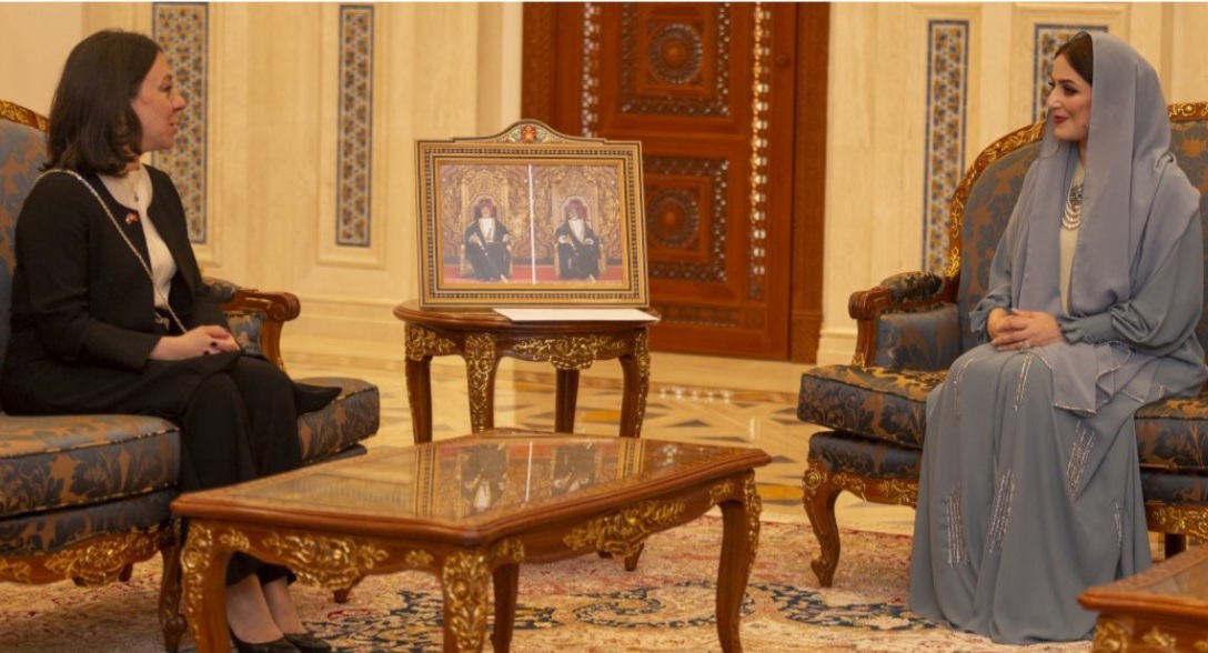 السيدة الجليلة تتسلم رسالة من حرم أردوغان